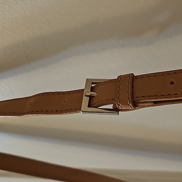 Etienne Aigner woven purse - Picture 4 of 10